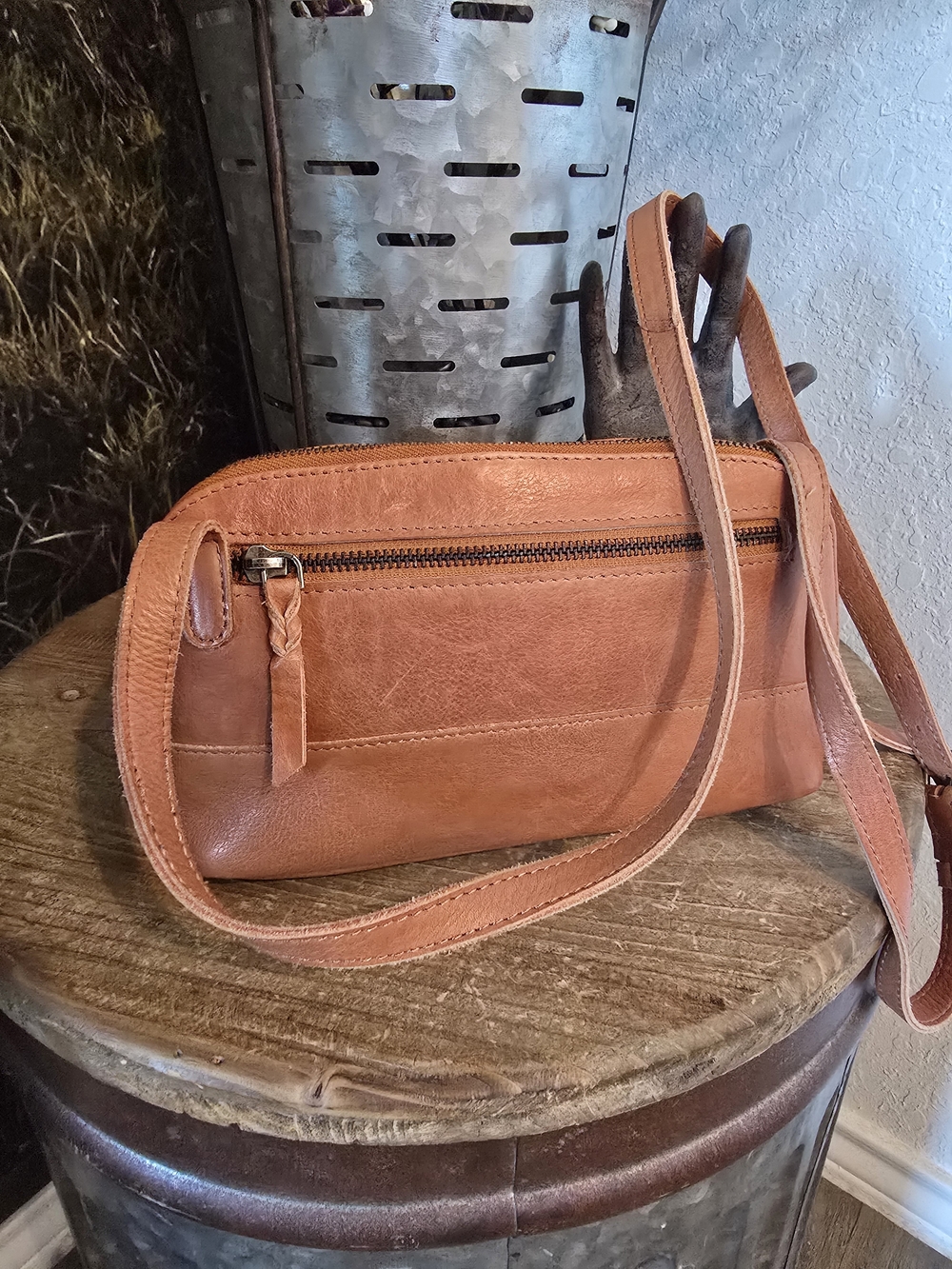 Women's Brown Leather Crossbody Bag - Classic Everyday Style